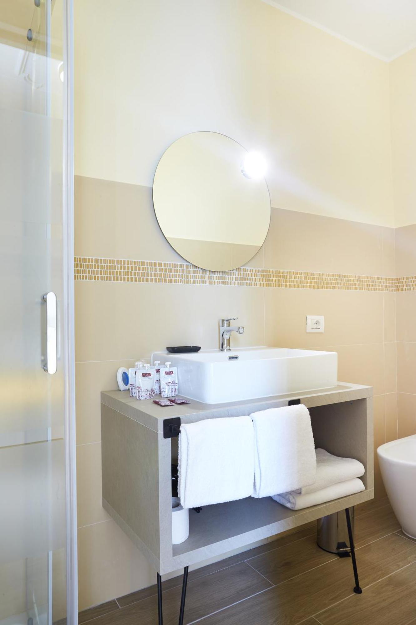 Hotel Reyes Rzym Zewnętrze zdjęcie