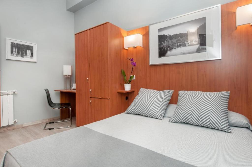 Hotel Reyes Rzym Zewnętrze zdjęcie